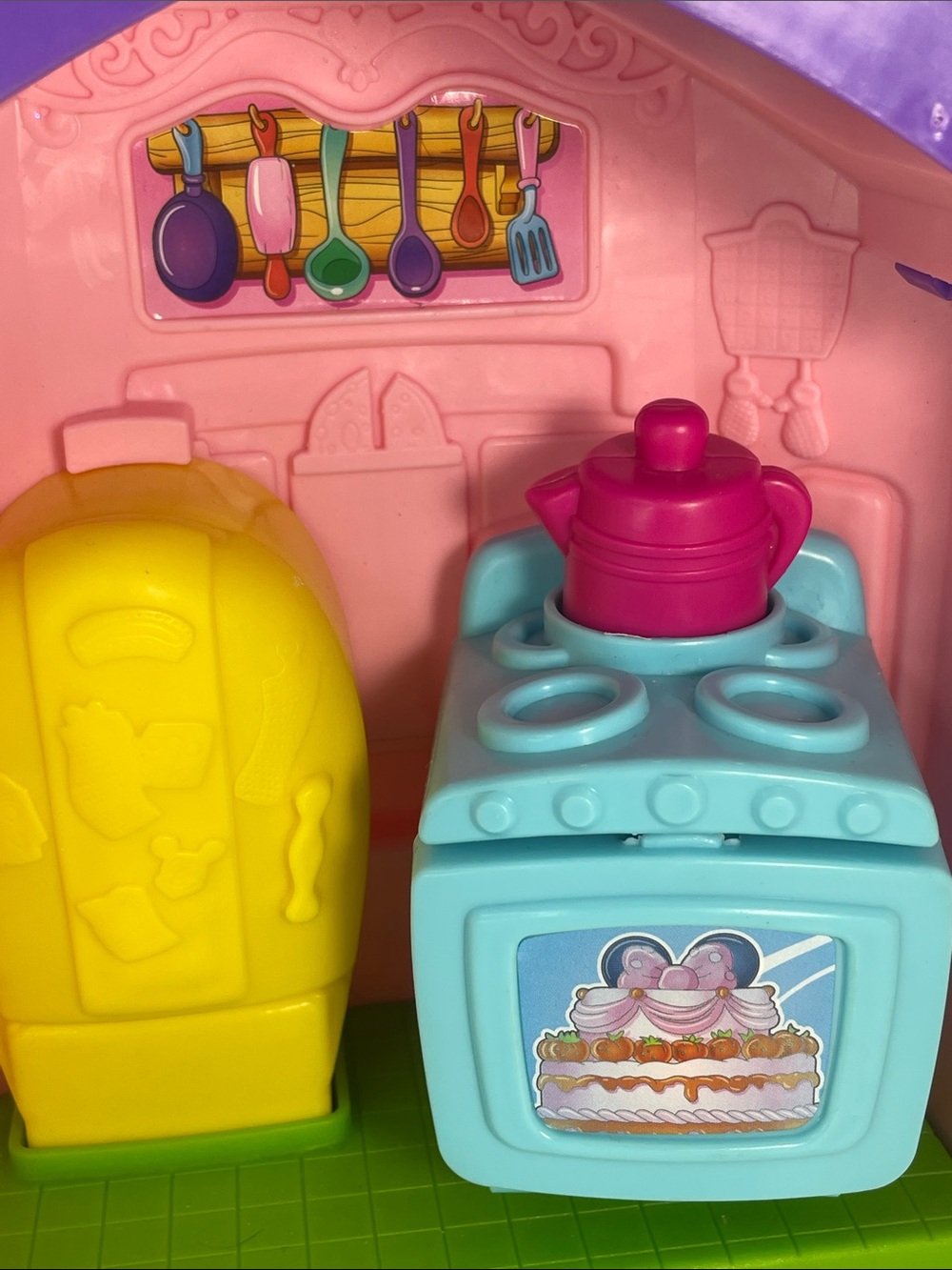 Fisher-Price Little People Minnie Mouse Playset with House and Car - Picture 3 of 16
